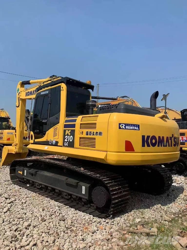 Komatsu PC 210 履带挖掘机