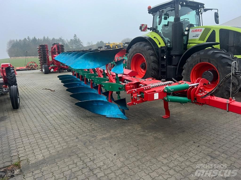 Kverneland 6300 双向犁