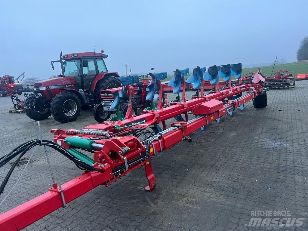 Kverneland 6300 双向犁