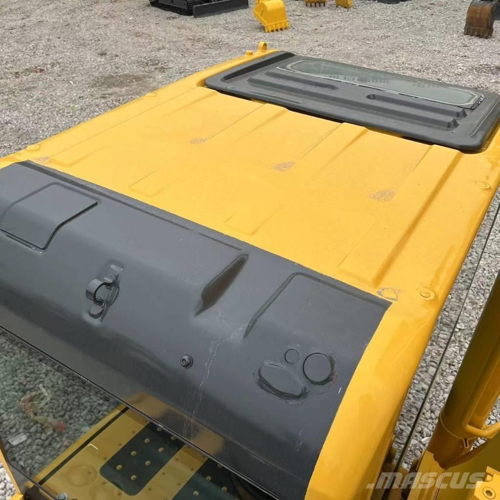 Komatsu PC 240 履带挖掘机