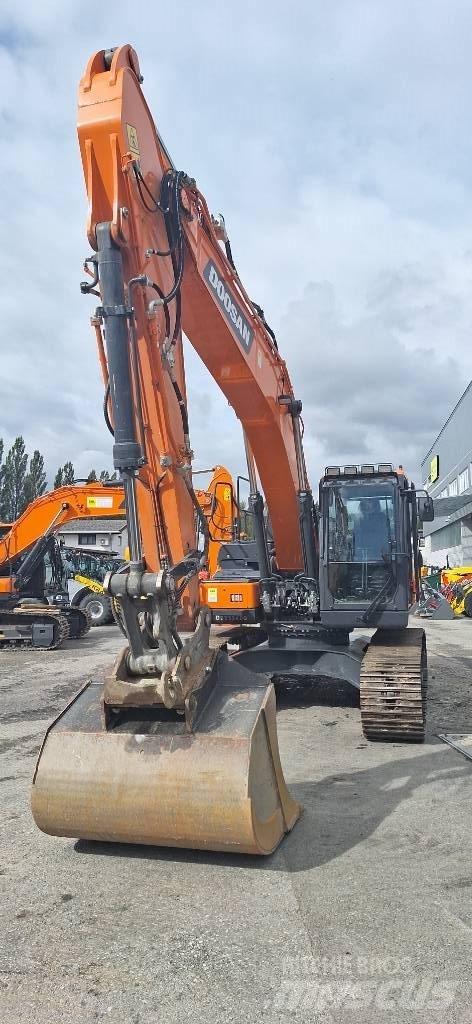 Doosan DX 225 LC-7 履带挖掘机