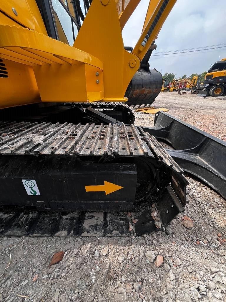 Komatsu PC 56-7 小型挖掘机