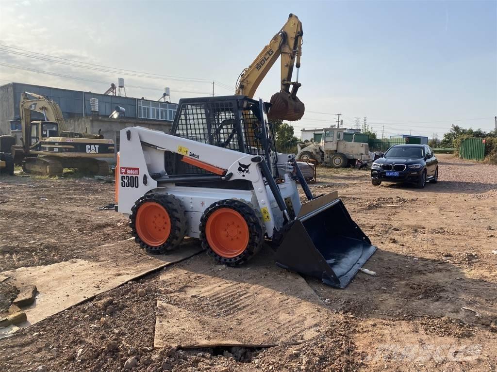 Bobcat S 300 滑移装载机
