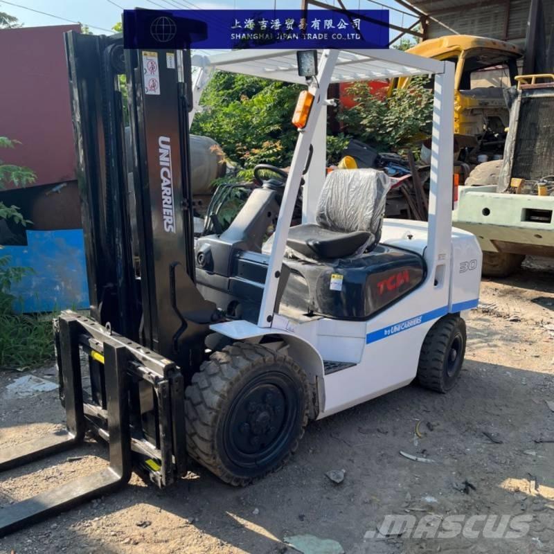 TCM FD 30 柴油叉车