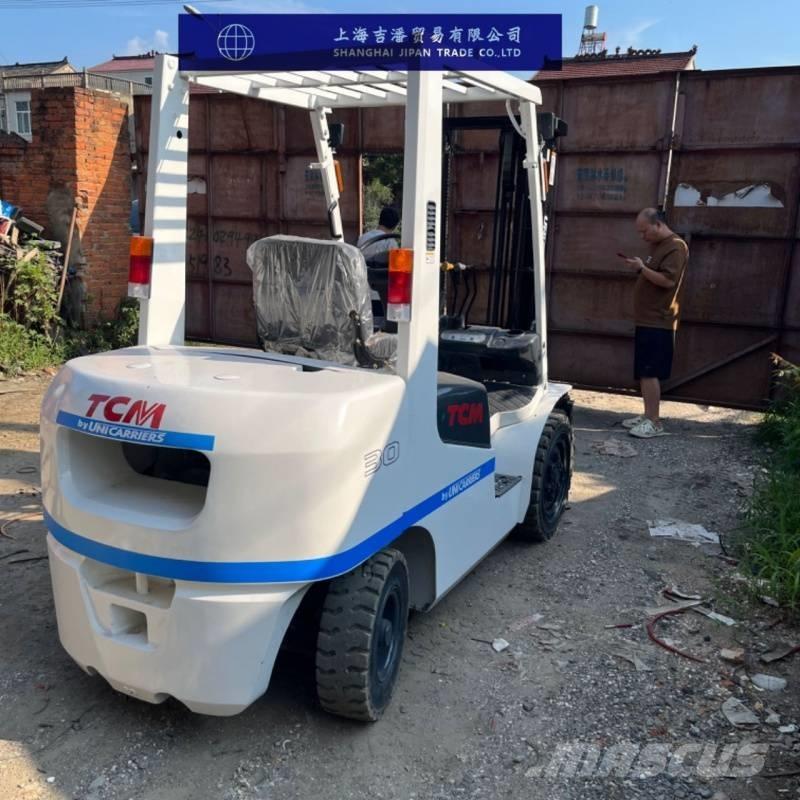 TCM FD 30 柴油叉车