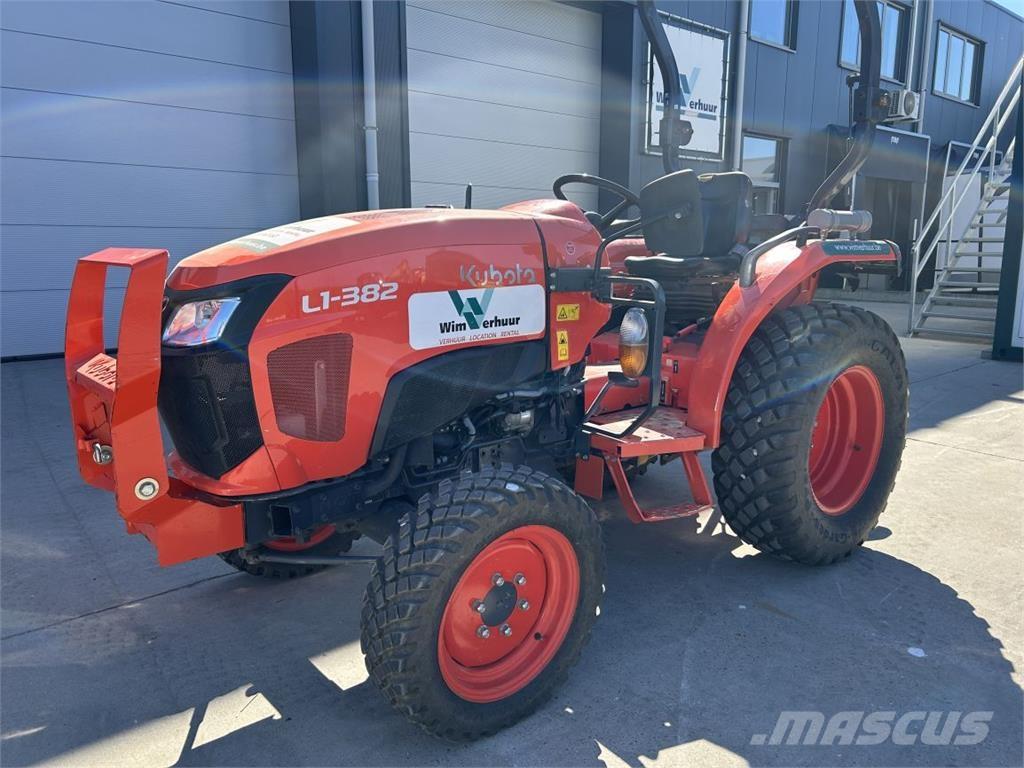 Kubota L1-382 (5283) 小型拖拉机