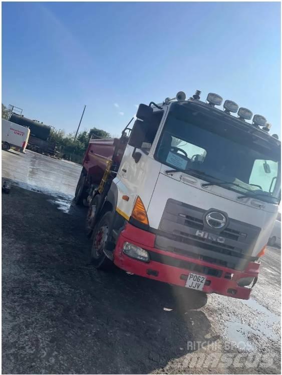 Hino 700 Series 起重车