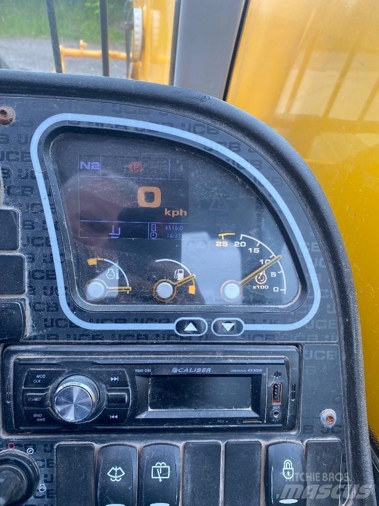 JCB 540-180 伸缩臂叉装车|叉装车