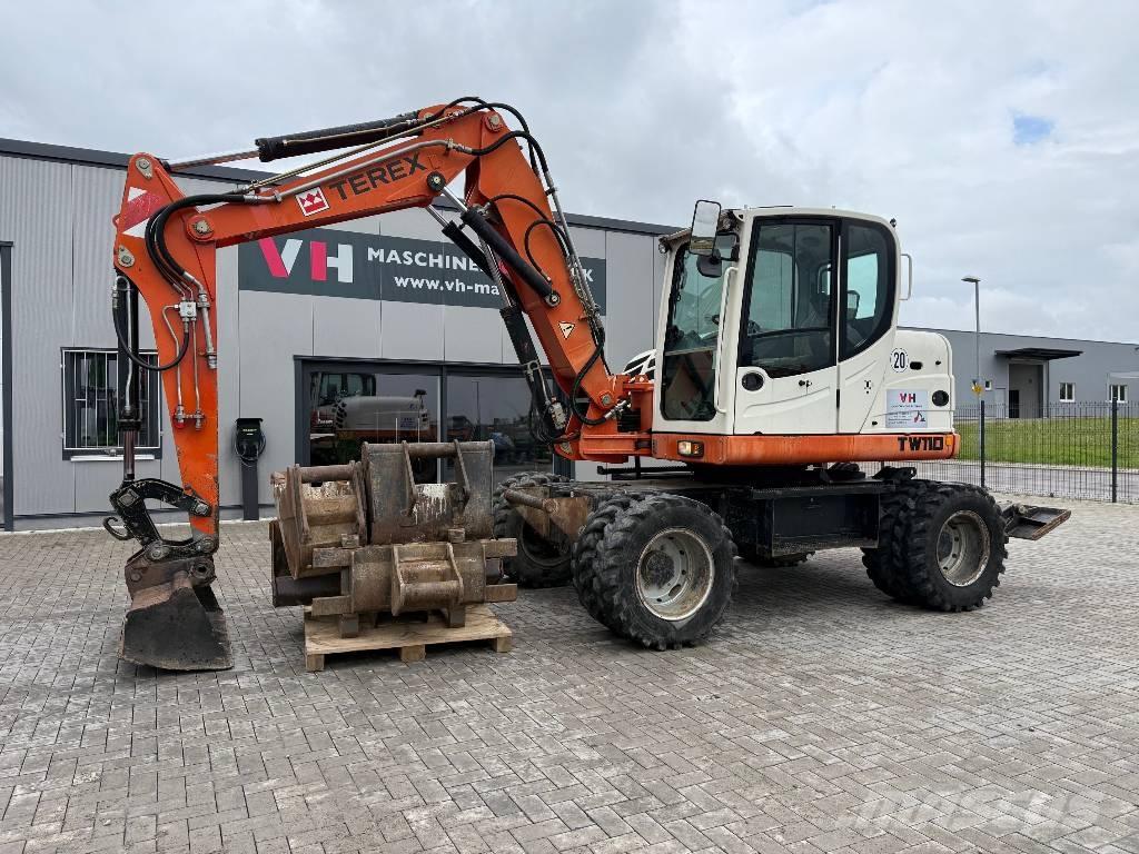 Terex TW 110 轮式挖掘机