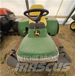 John Deere 1200 A 耙地机