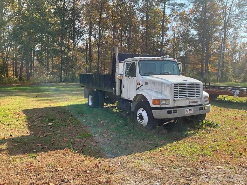 International 4900 自卸式货车