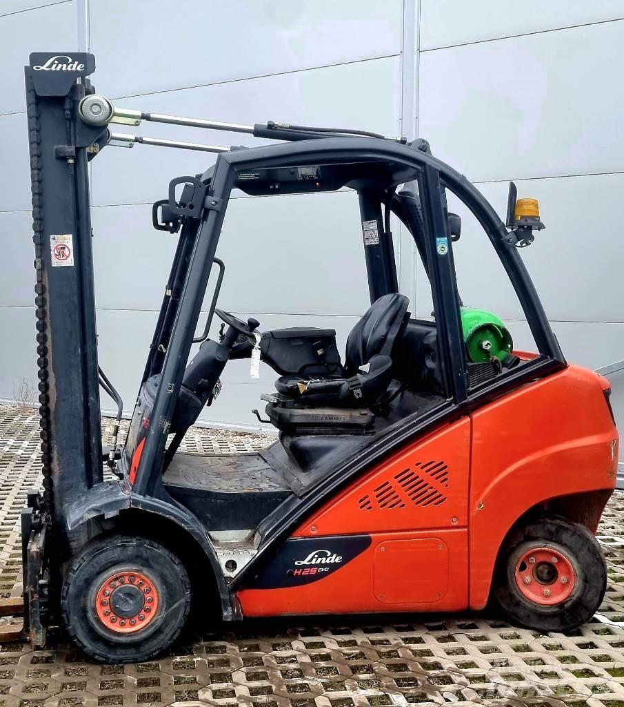 Linde H 25 T - 02 天然气叉车