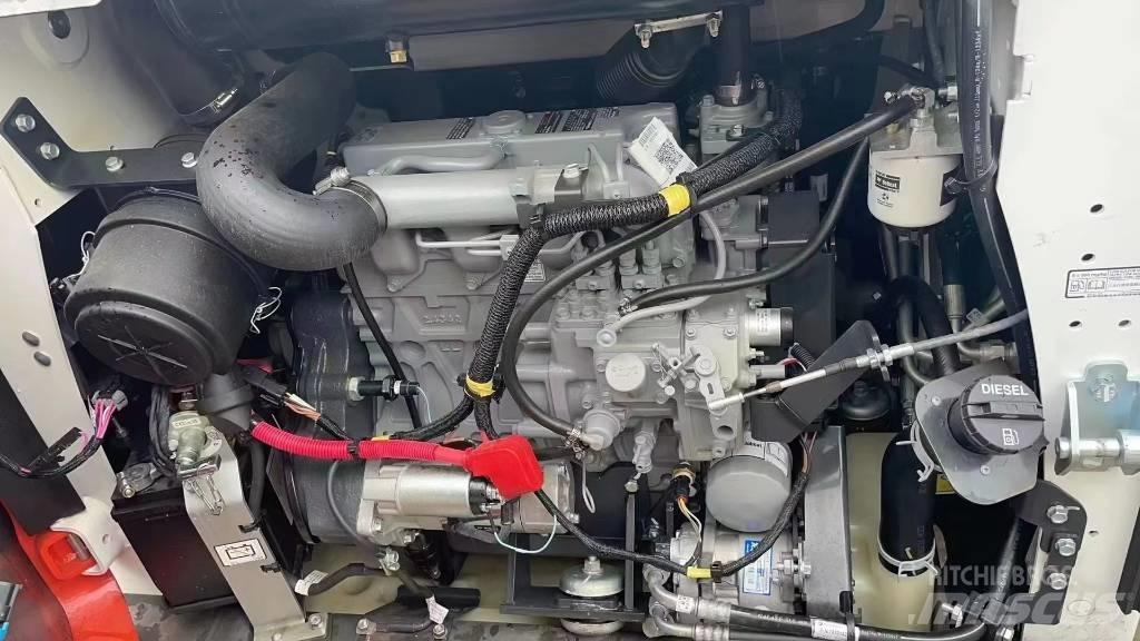 Bobcat S 650 滑移装载机