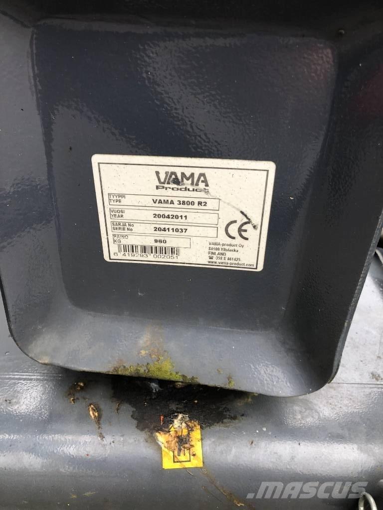 Vama 3800 R2 刮路机