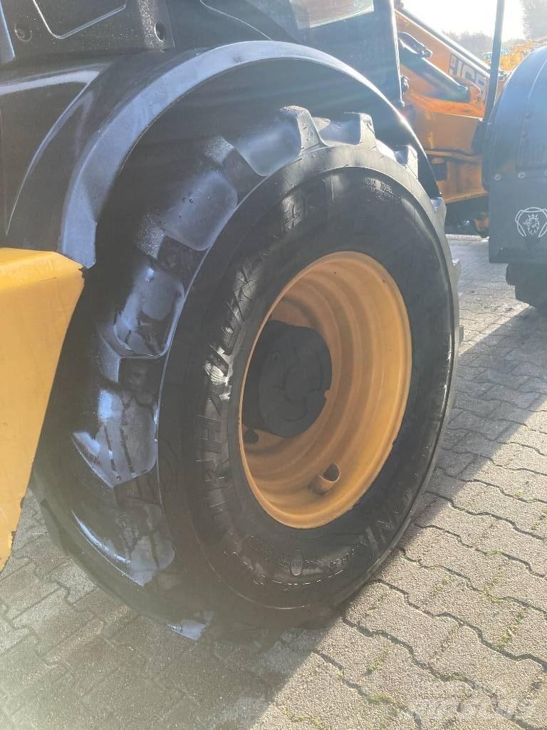JCB TM 310 S 电动叉车