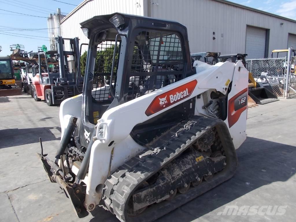 Bobcat T62 滑移装载机