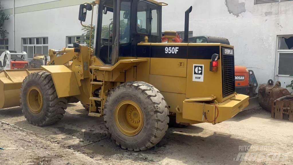 CAT 950 F 轮式装载机