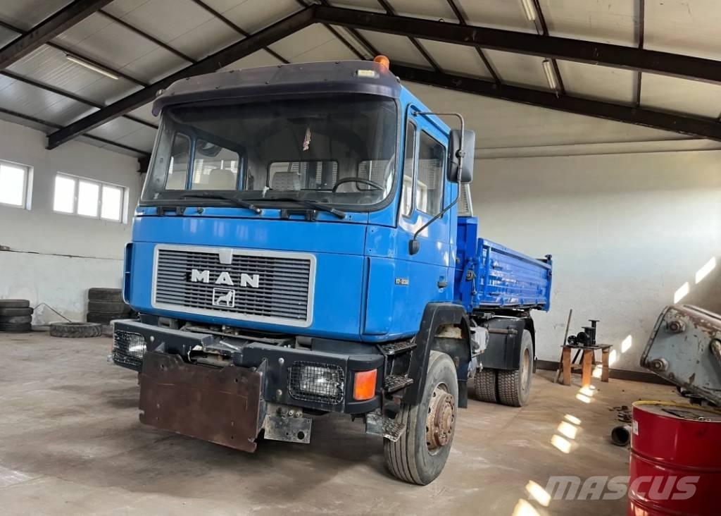 MAN 18-232 自卸式货车