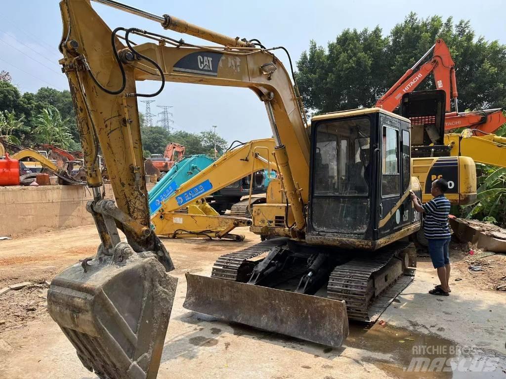 CAT 307 履带挖掘机