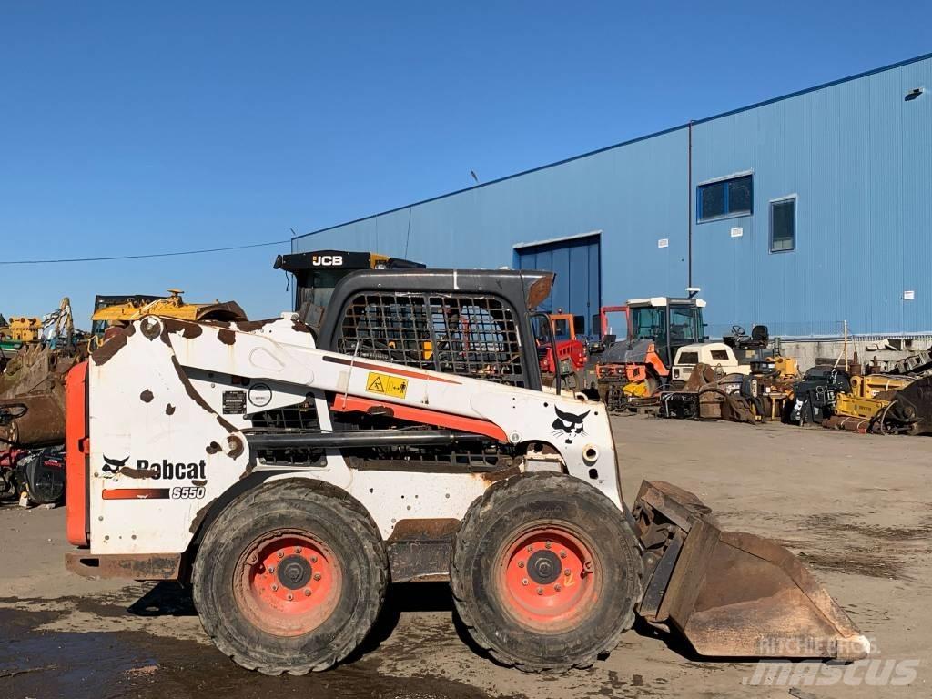 Bobcat S 550 滑移装载机