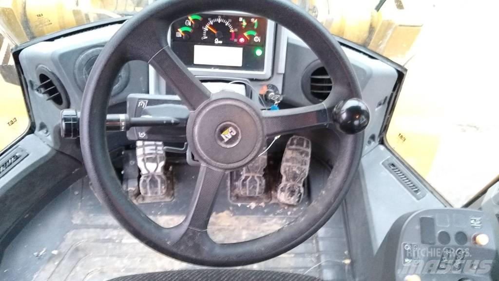 CAT 950M 轮式装载机