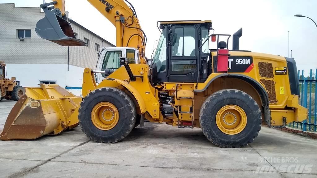 CAT 950M 轮式装载机
