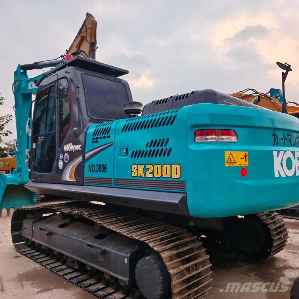 Kobelco SK 200-8 履带挖掘机