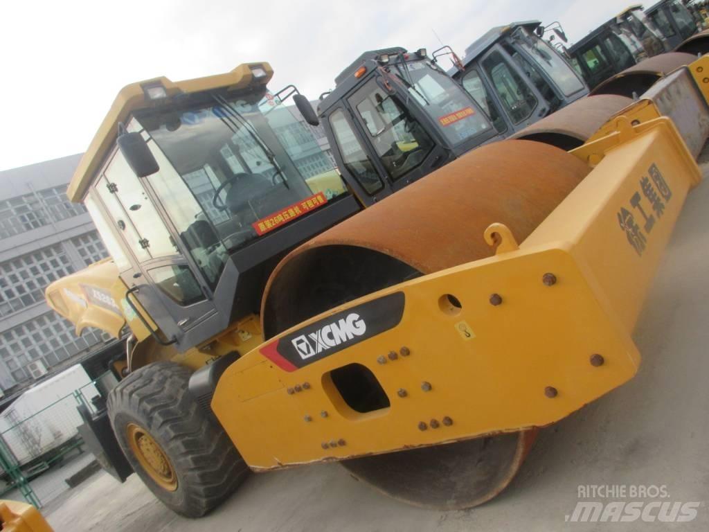 XCMG XS 263 J 单轮压路机
