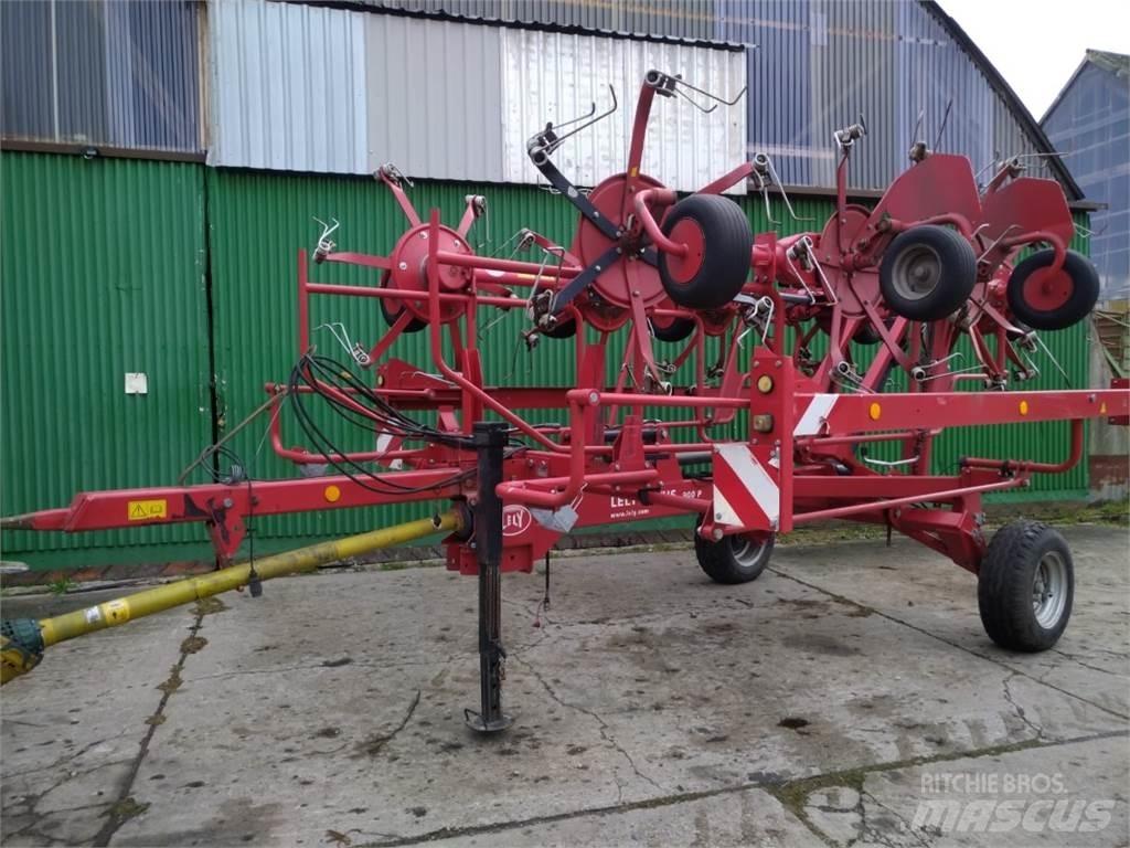 Lely Lotus 900P 犁耙和摊草机