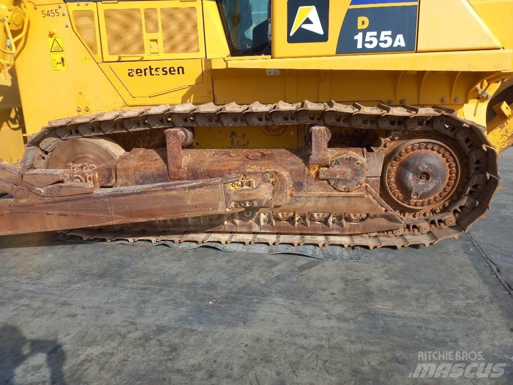 Komatsu D155A-6R 履带式推土机