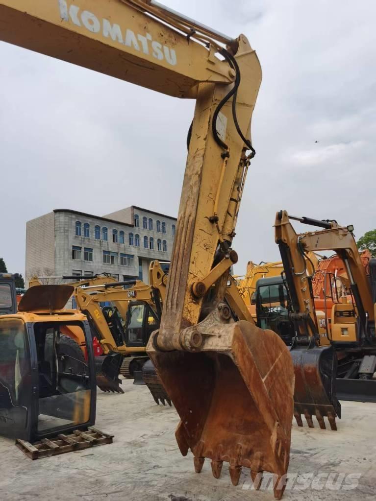 Komatsu PC 220-7 履带挖掘机