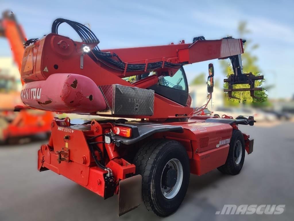 Manitou MRT 2540 伸缩臂叉装车|叉装车
