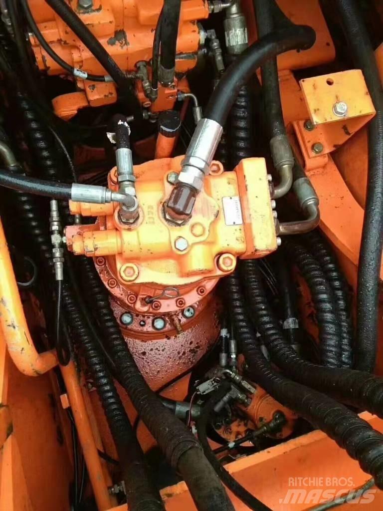 Doosan DH210W-7 轮式挖掘机