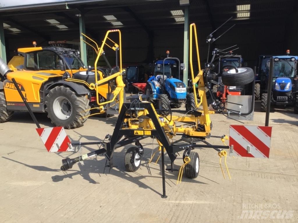 New Holland Proted 犁耙和摊草机