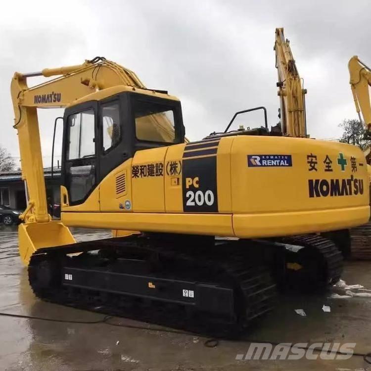 Komatsu pc200-7 履带挖掘机