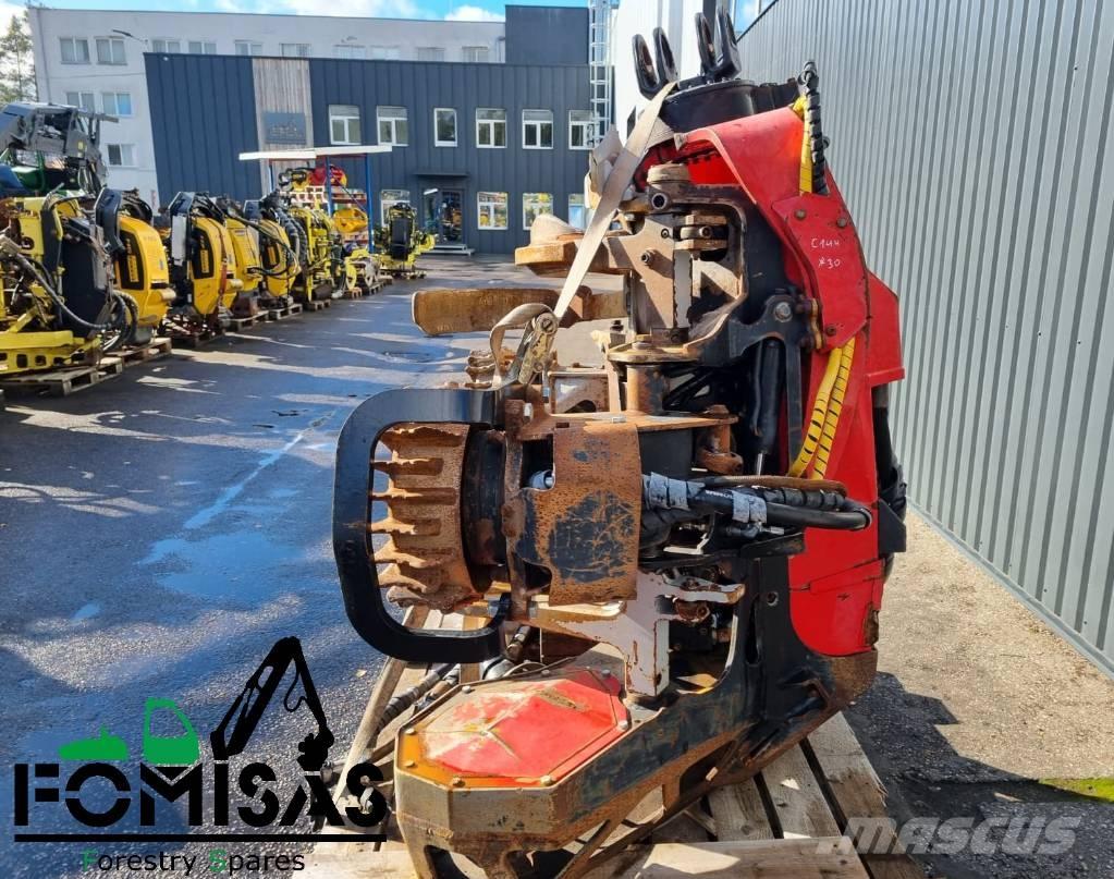 Komatsu C144 收割机机箱