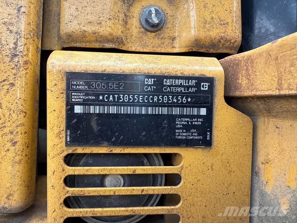 CAT 305.5 小型挖掘机