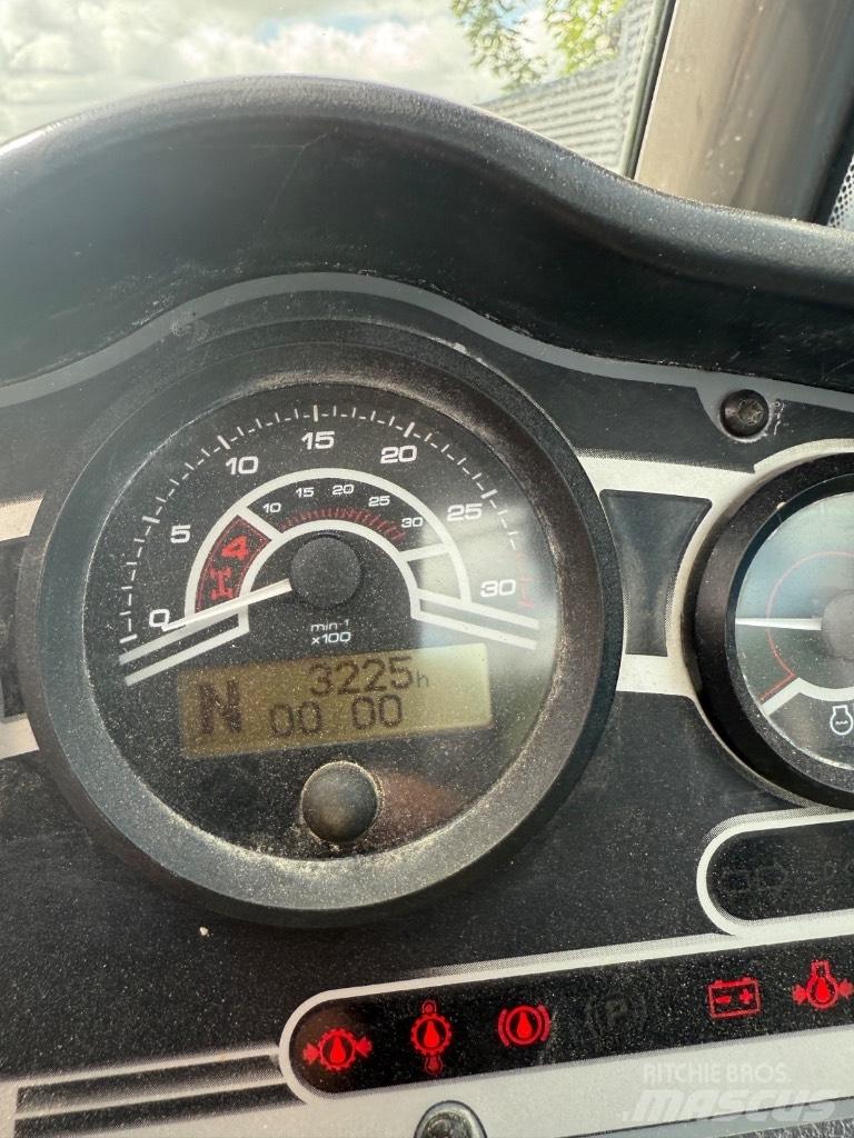 Manitou MT 932 伸缩臂叉装车|叉装车
