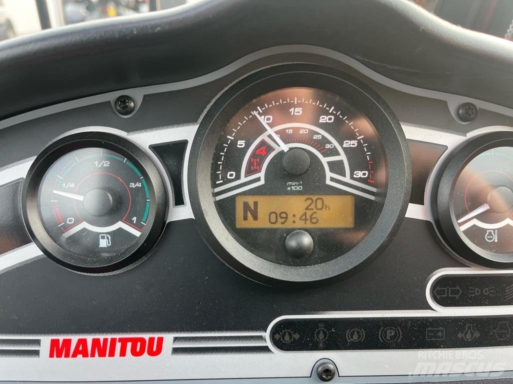 Manitou MT 933 伸缩臂叉装车|叉装车