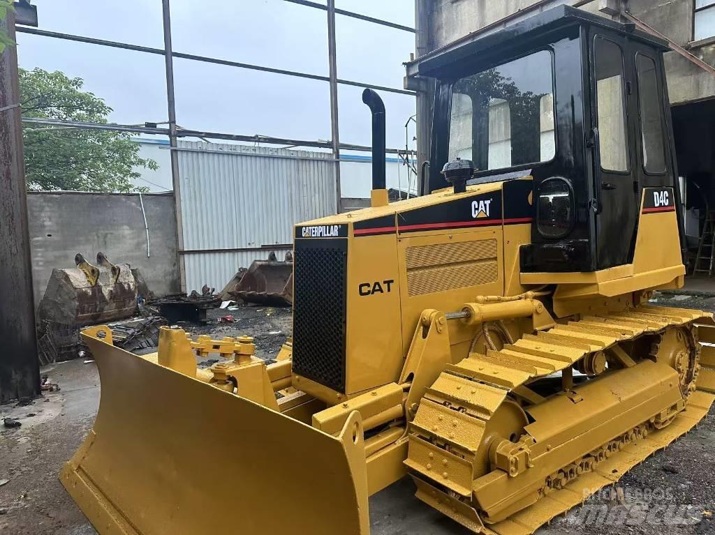CAT D 4 C 履带式推土机