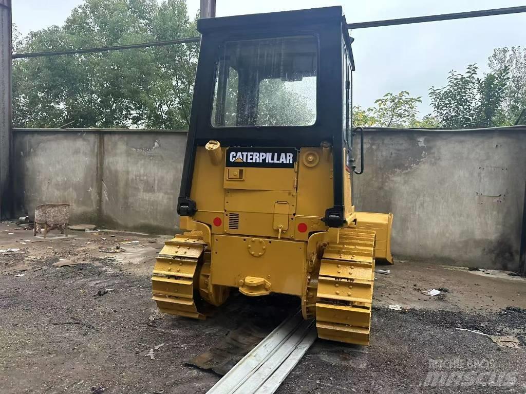 CAT D 4 C 履带式推土机