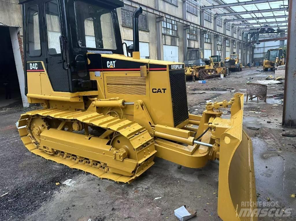 CAT D 4 C 履带式推土机