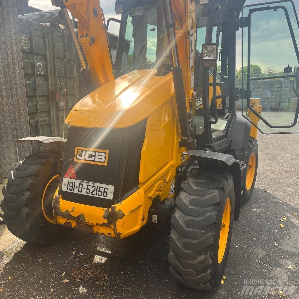 JCB 3CX Compact 反铲装载机