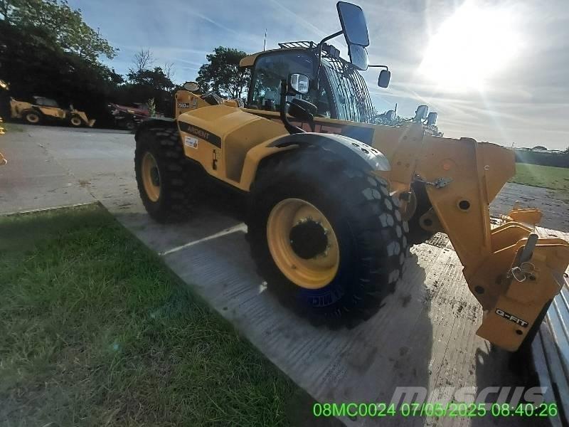 JCB 560-80 伸缩臂叉装车|叉装车