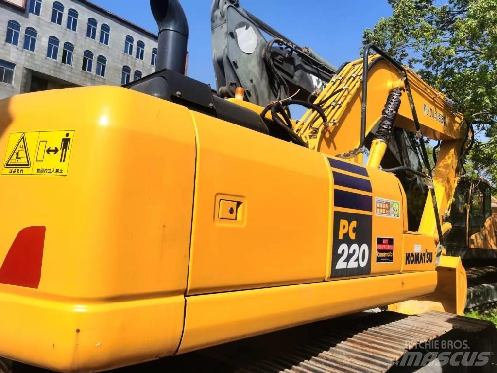 Komatsu PC 220-7 履带挖掘机