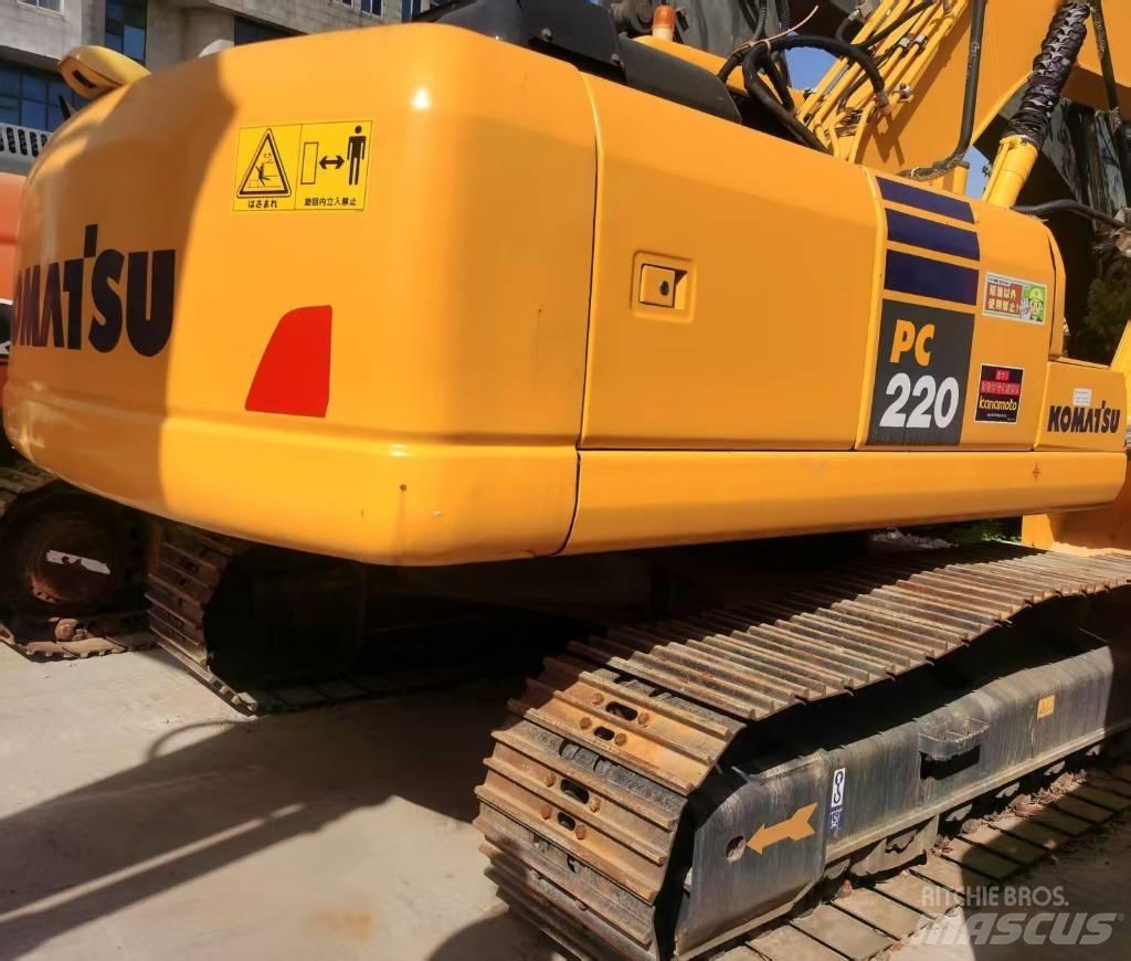 Komatsu PC 220-7 履带挖掘机