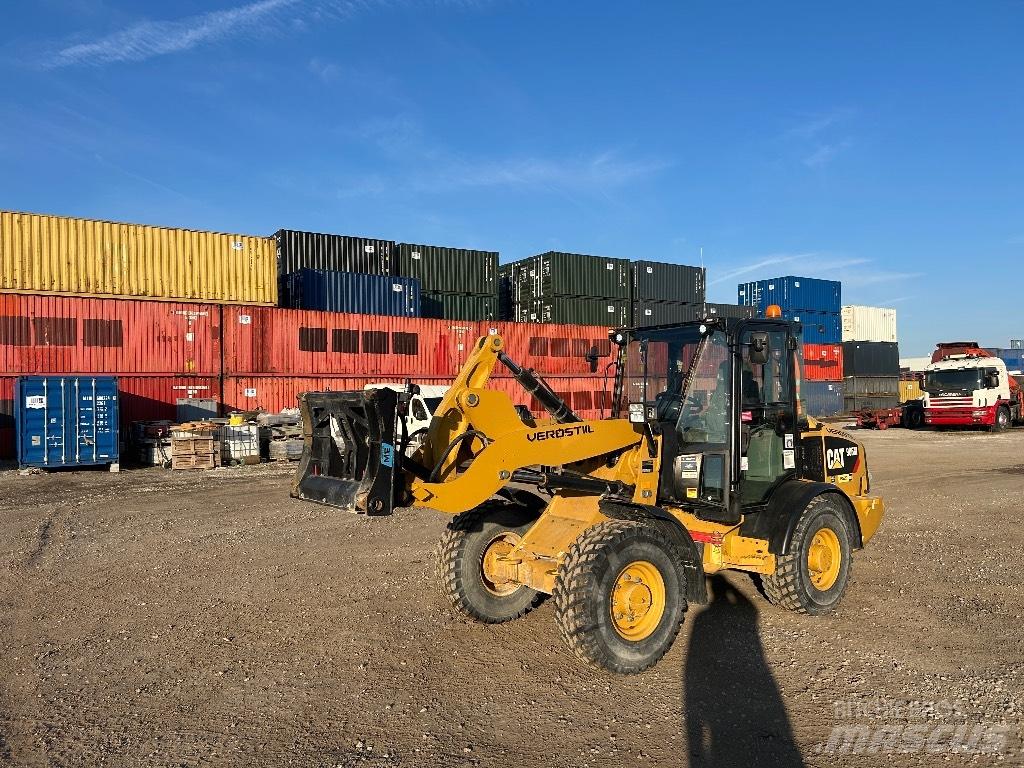CAT 906M 轮式装载机
