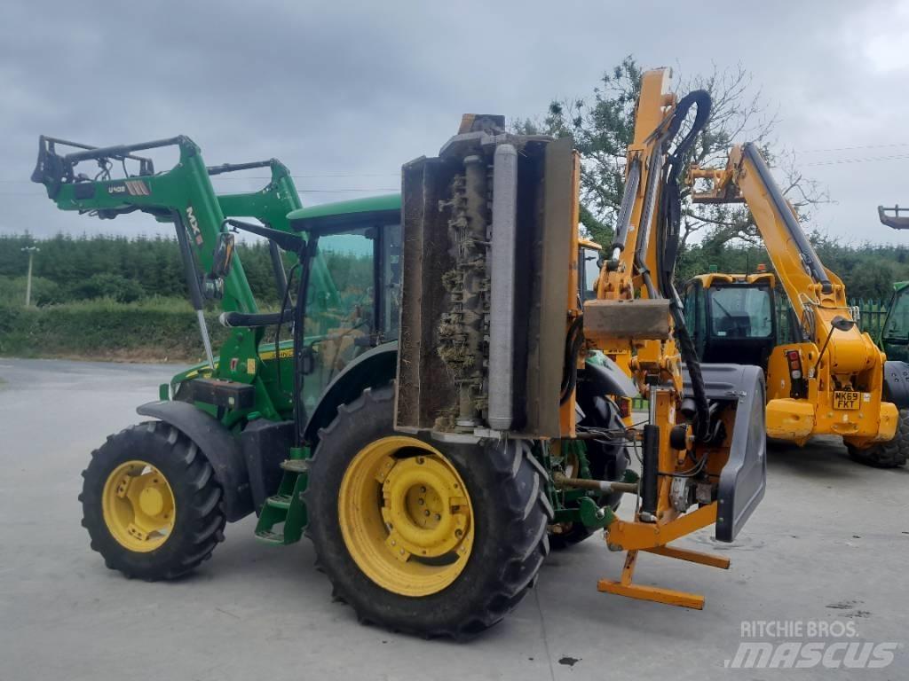 John Deere 5100 R 拖拉机/农用车