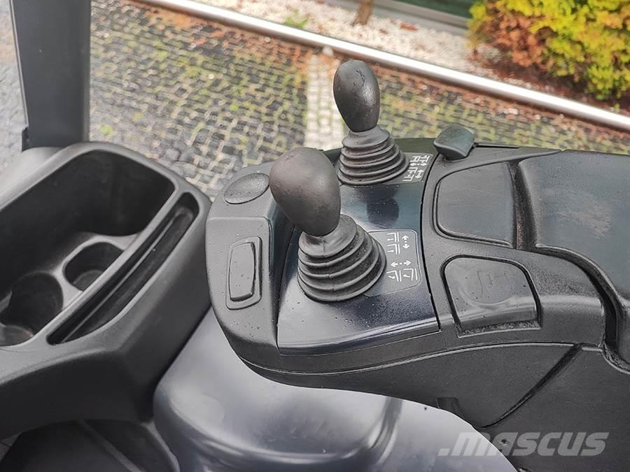 Linde E16-02 电动叉车