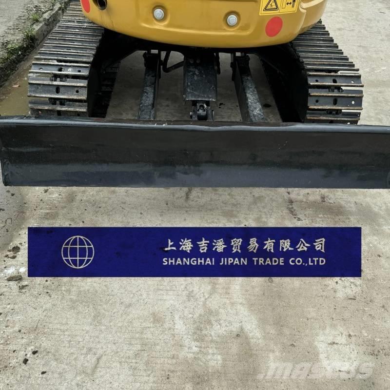 CAT 303.5 E CR 小型挖掘机